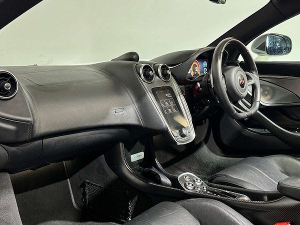 Used McLaren 570S 2017 for sale - 76093850: Photo 32