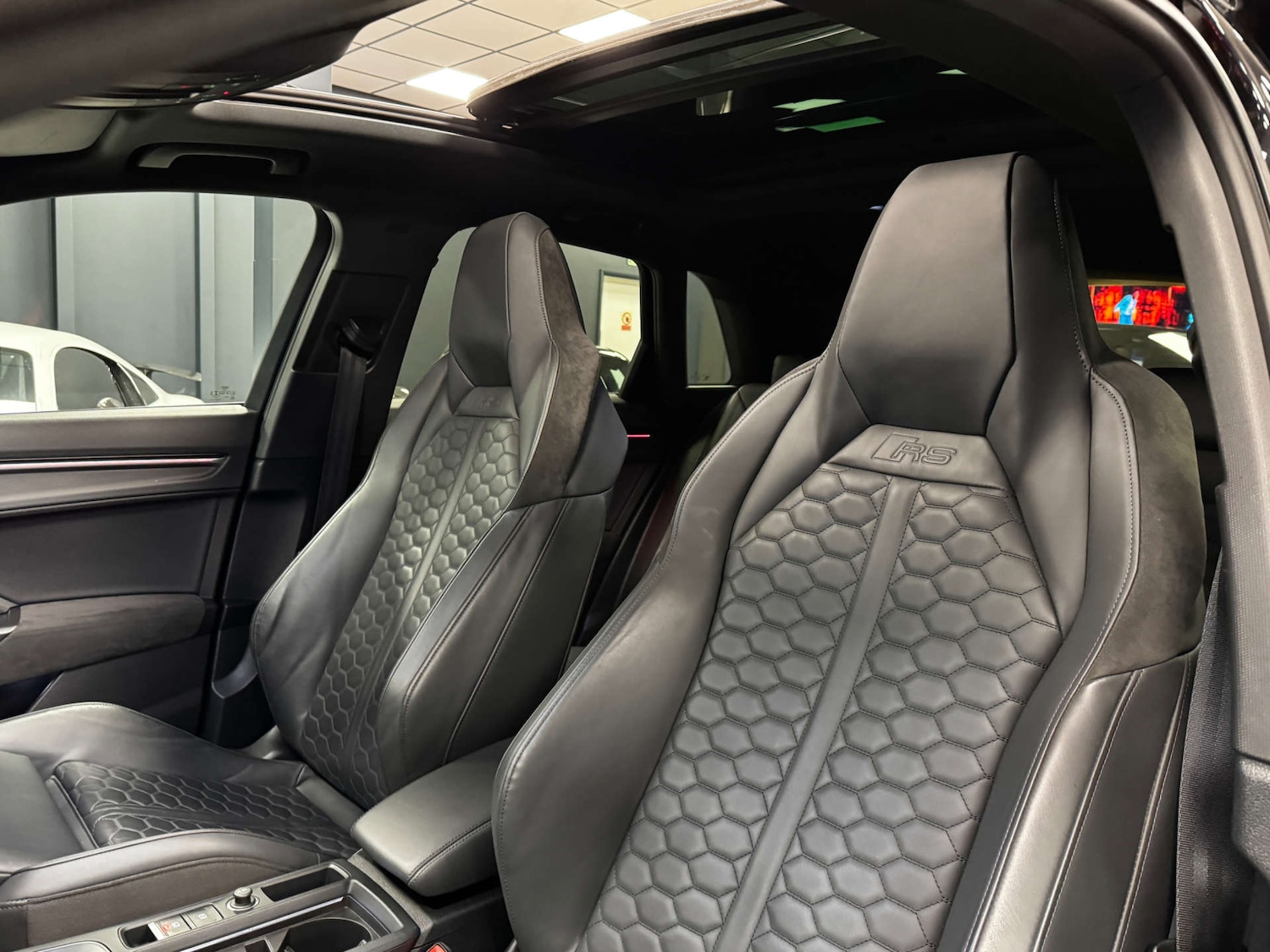 Used Audi RS Q3 2021 for sale - 77385504: Photo 13