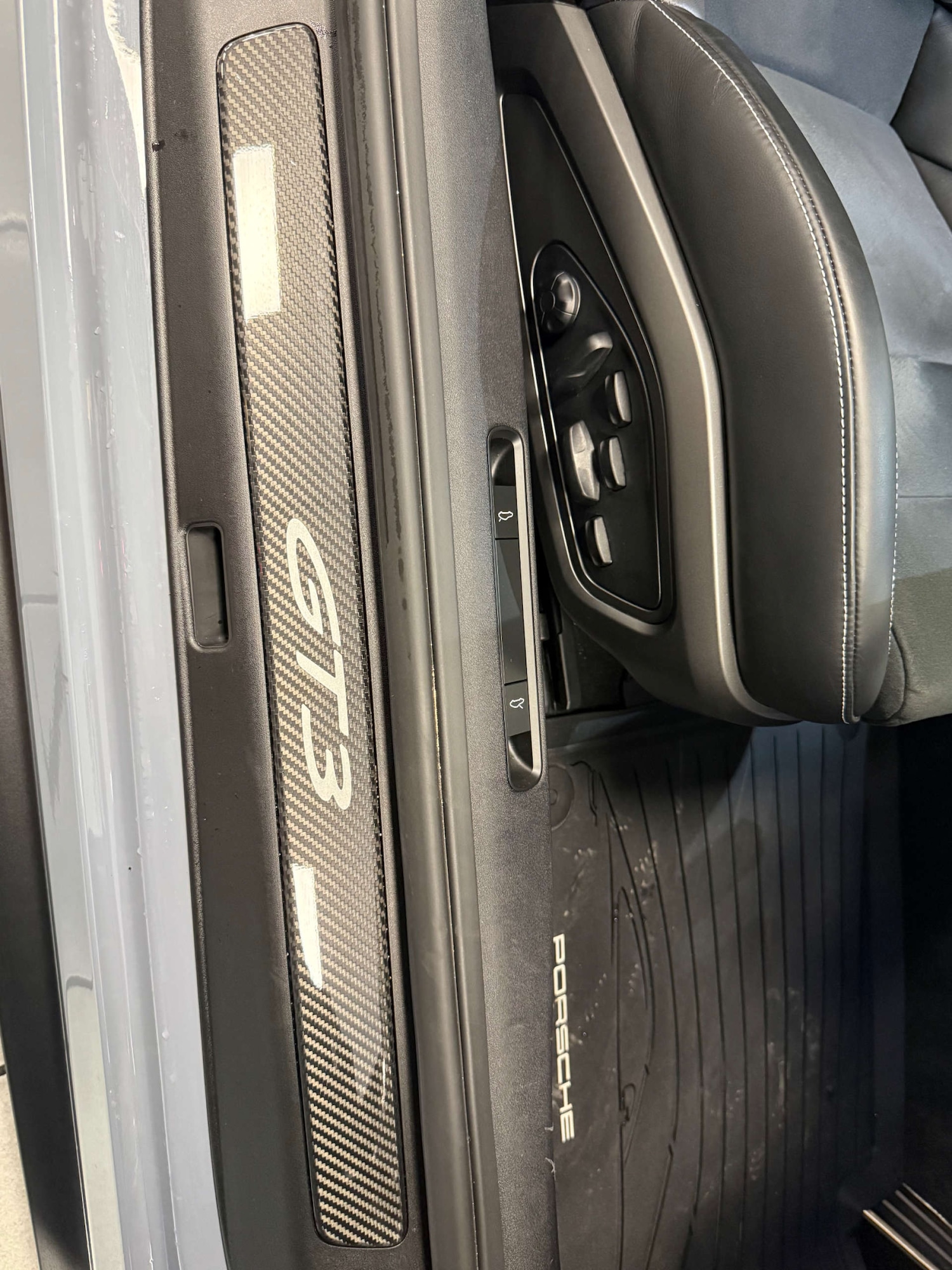 Used Porsche 911 2023 for sale - 76934891: Photo 36