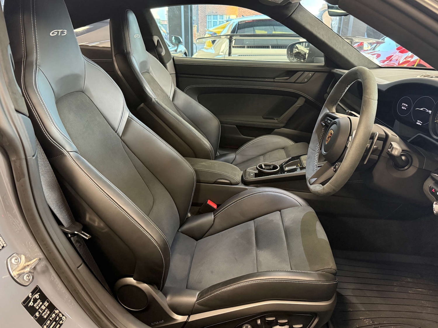 Used Porsche 911 2023 for sale - 76934891: Photo 5