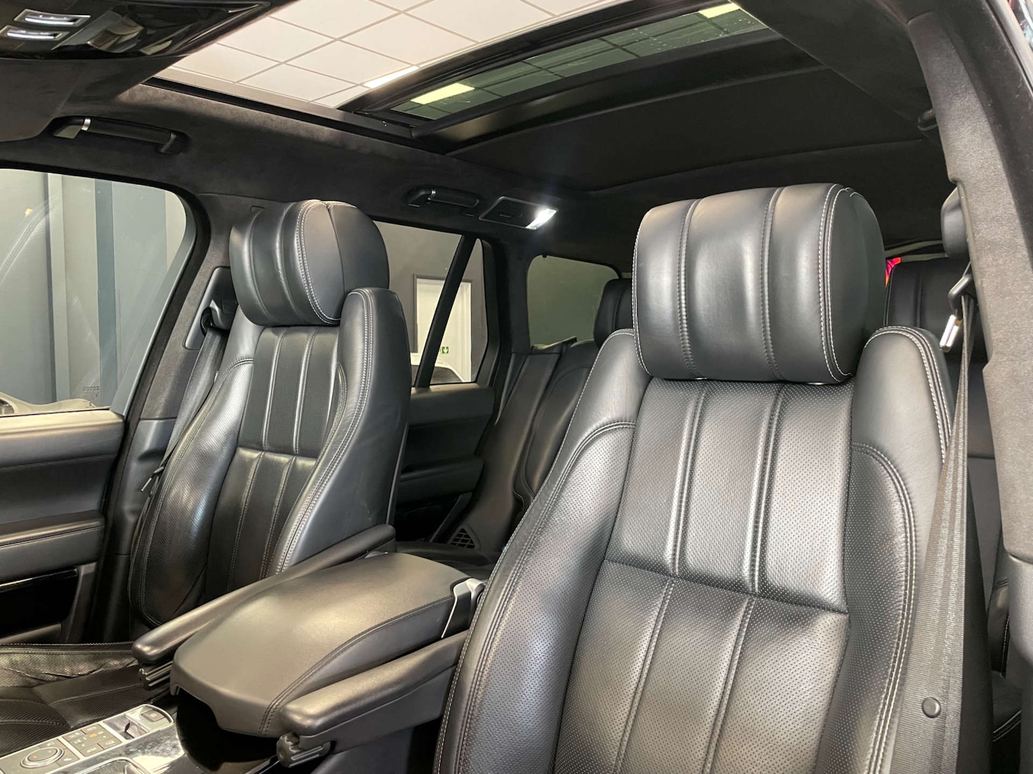 Used Land Rover Range Rover 2017 for sale - 77991972: Photo 14