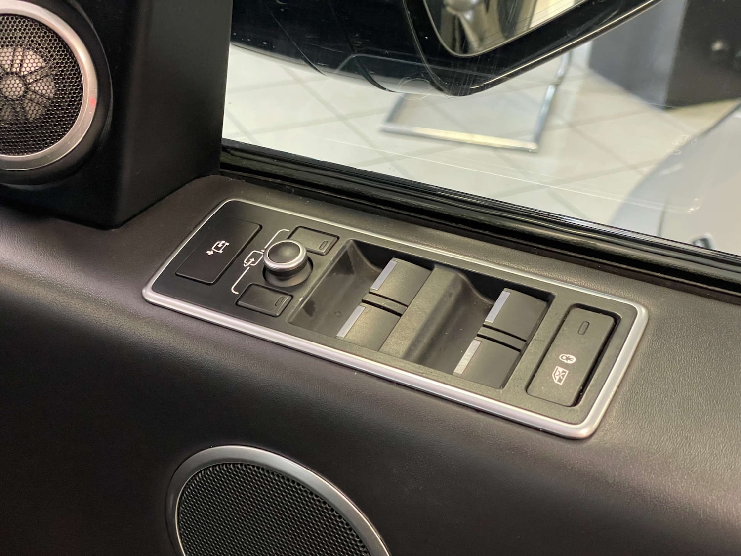 Used Land Rover Range Rover 2017 for sale - 77991972: Photo 31