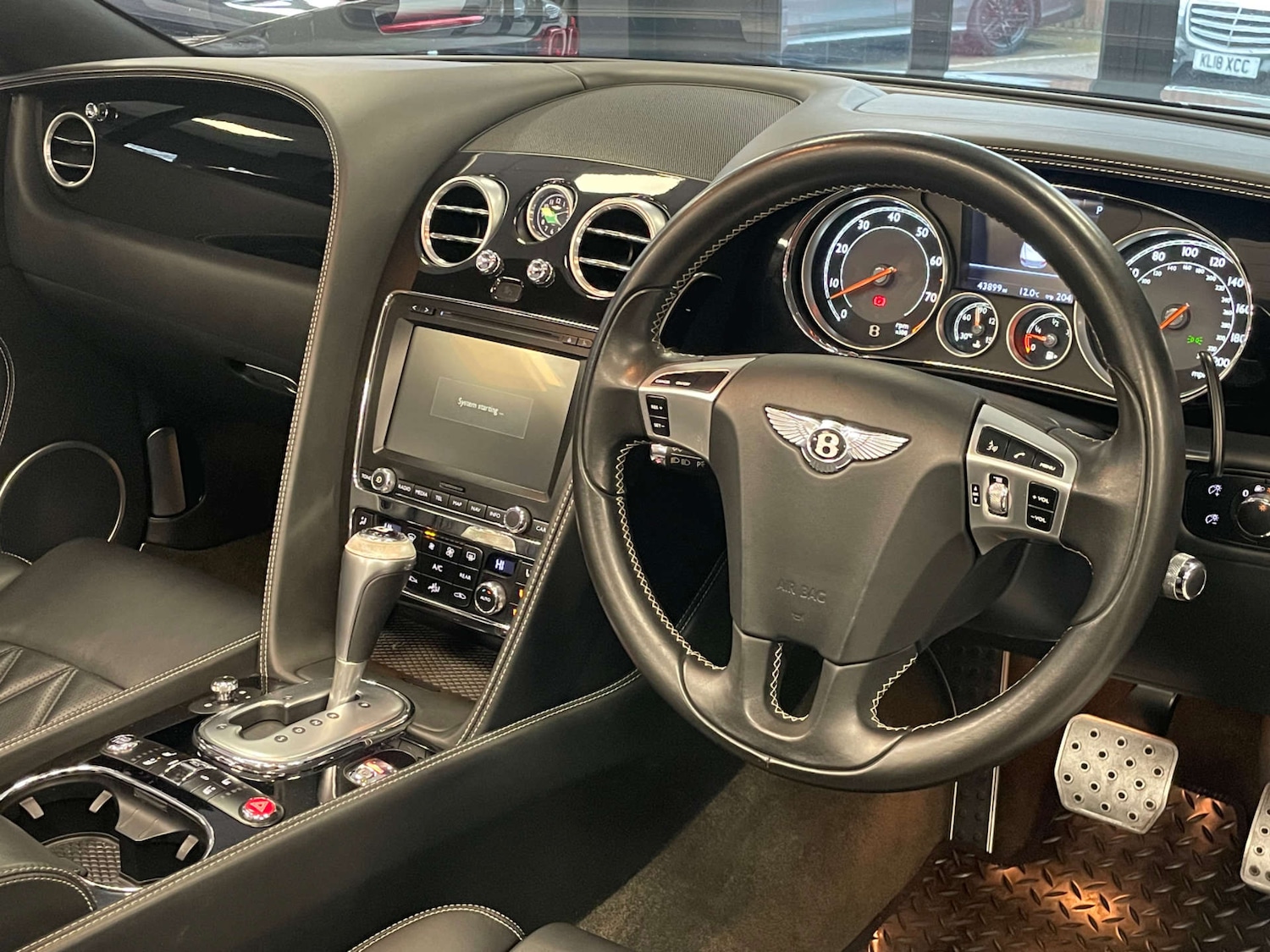 Used Bentley Continental 2015 for sale - 78044947: Photo 2