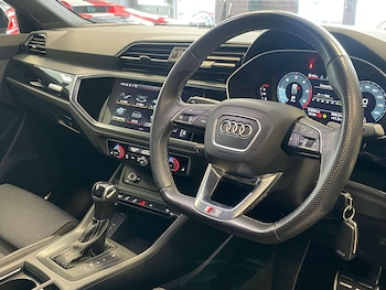 Used Audi Q3 2022 for sale - 78608472: Photo