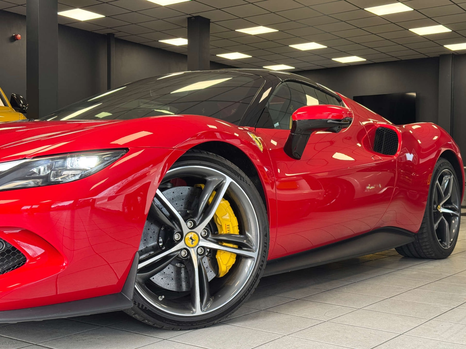 Used Ferrari 296 GTS 2023 for sale - 77504101: Photo 9