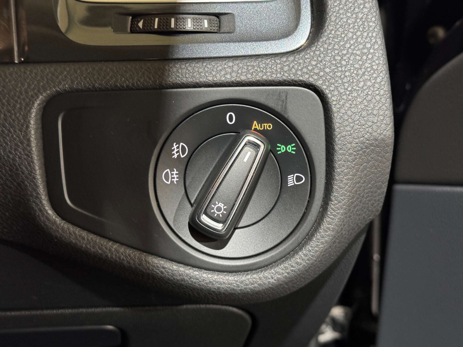 Used Volkswagen Golf 2019 for sale - 76601598: Photo 31