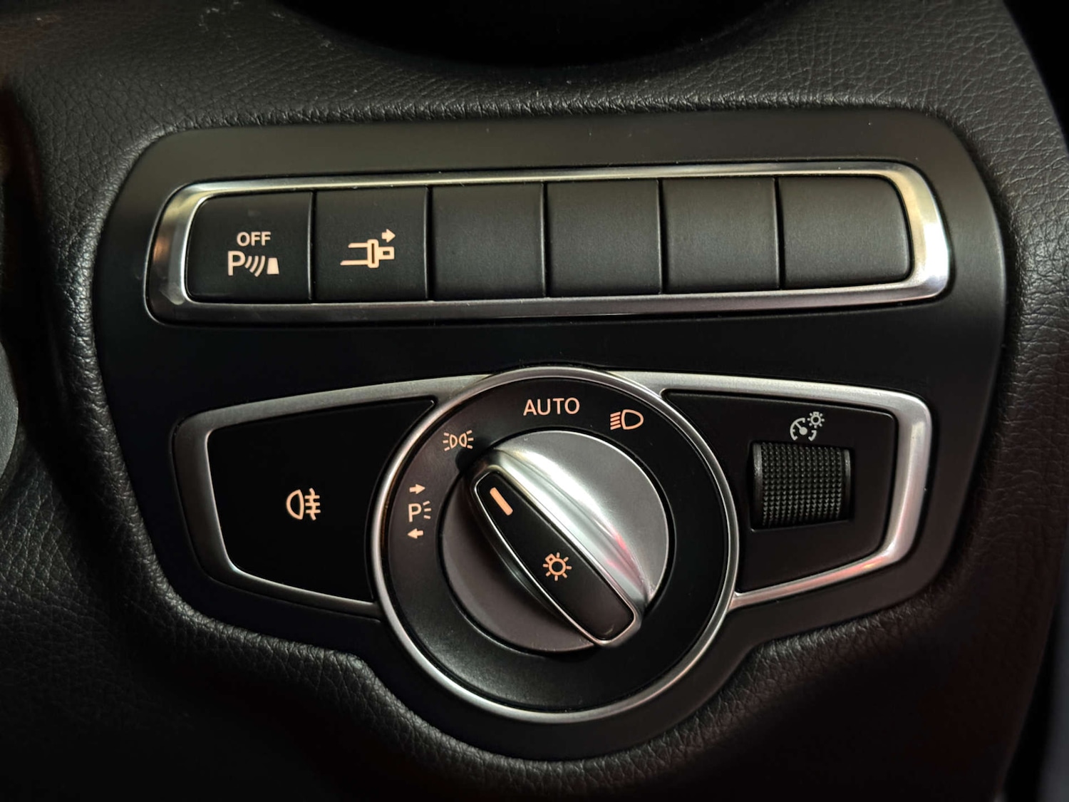 Used Mercedes-Benz C Class 2018 for sale - 76653934: Photo 27