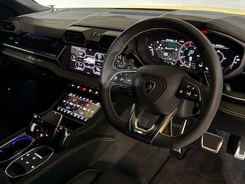 Used Lamborghini Urus 2025 for sale - 76481399: Photo