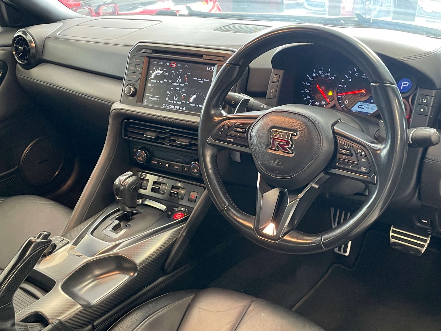 Used Nissan GT-R 2017 for sale - 77991976: Photo 2