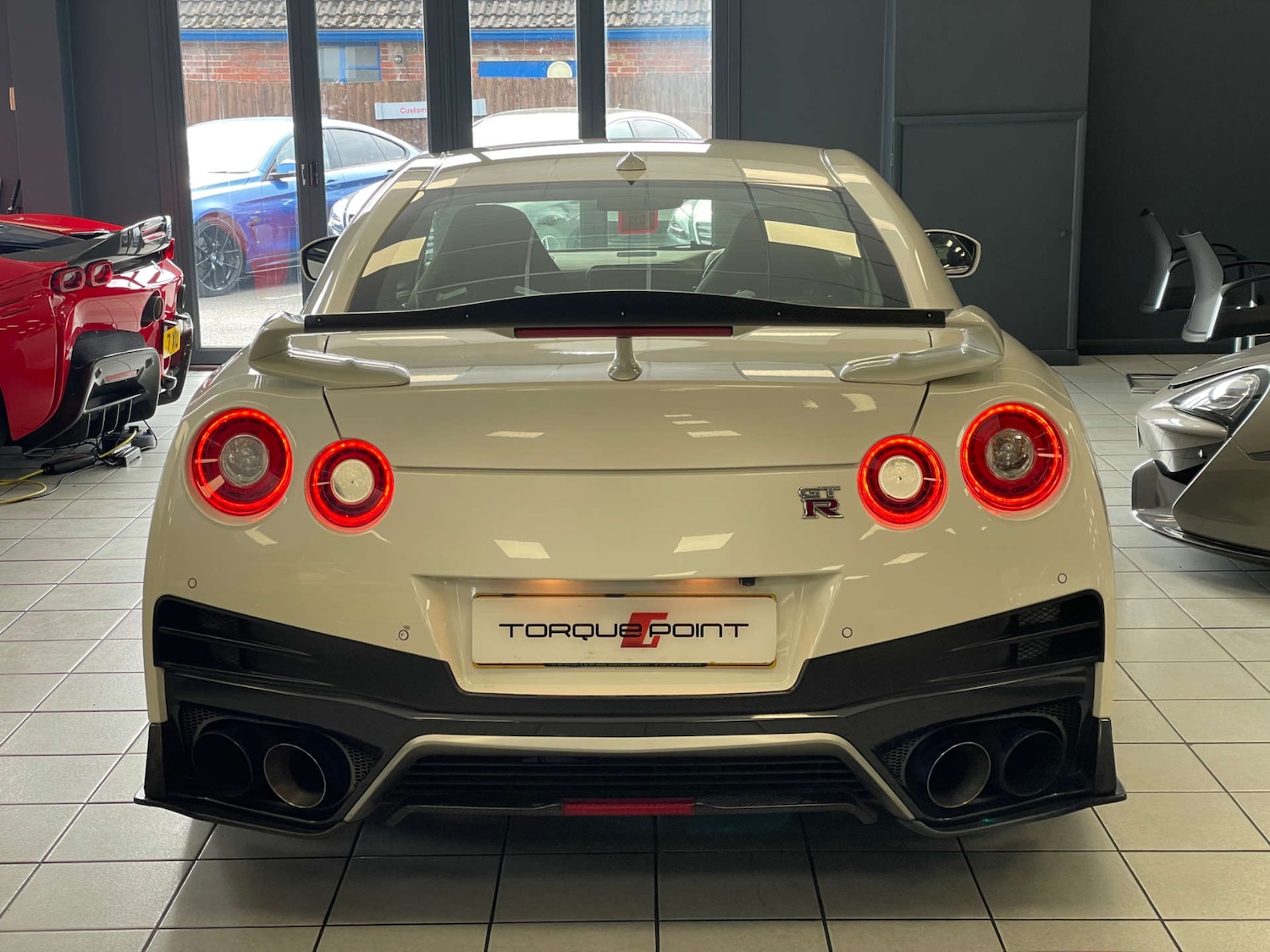 Used Nissan GT-R 2017 for sale - 77991976: Photo 5