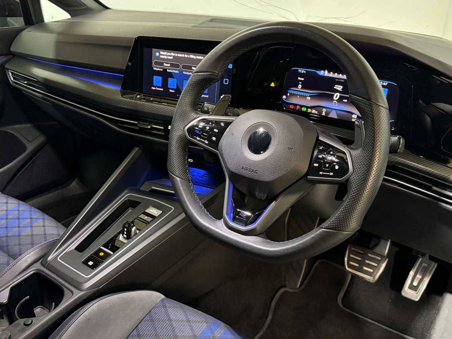 Used Volkswagen Golf 2021 for sale - 76601644: Photo 2