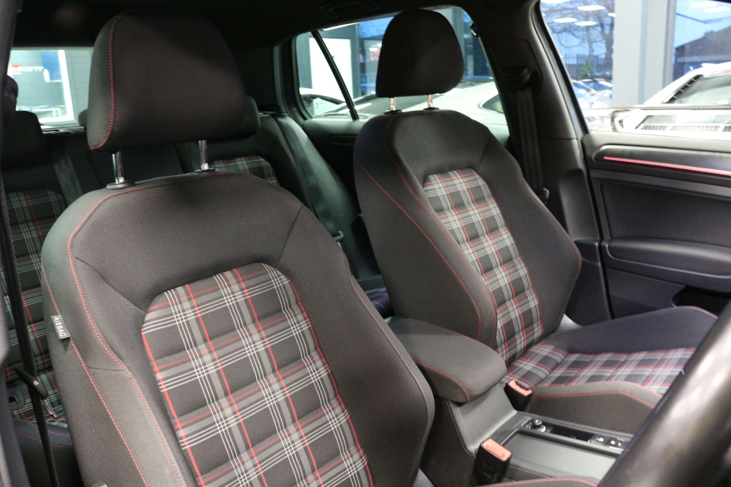 Used Volkswagen Golf 2019 for sale - 76713377: Photo 9