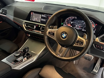 Used BMW 3 Series 2021 for sale - 76223015: Photo 2