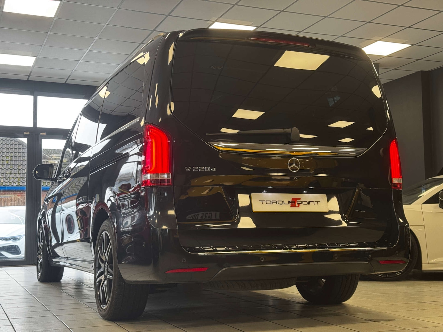 Used Mercedes-Benz V-Class 2019 for sale - 77902953: Photo 34