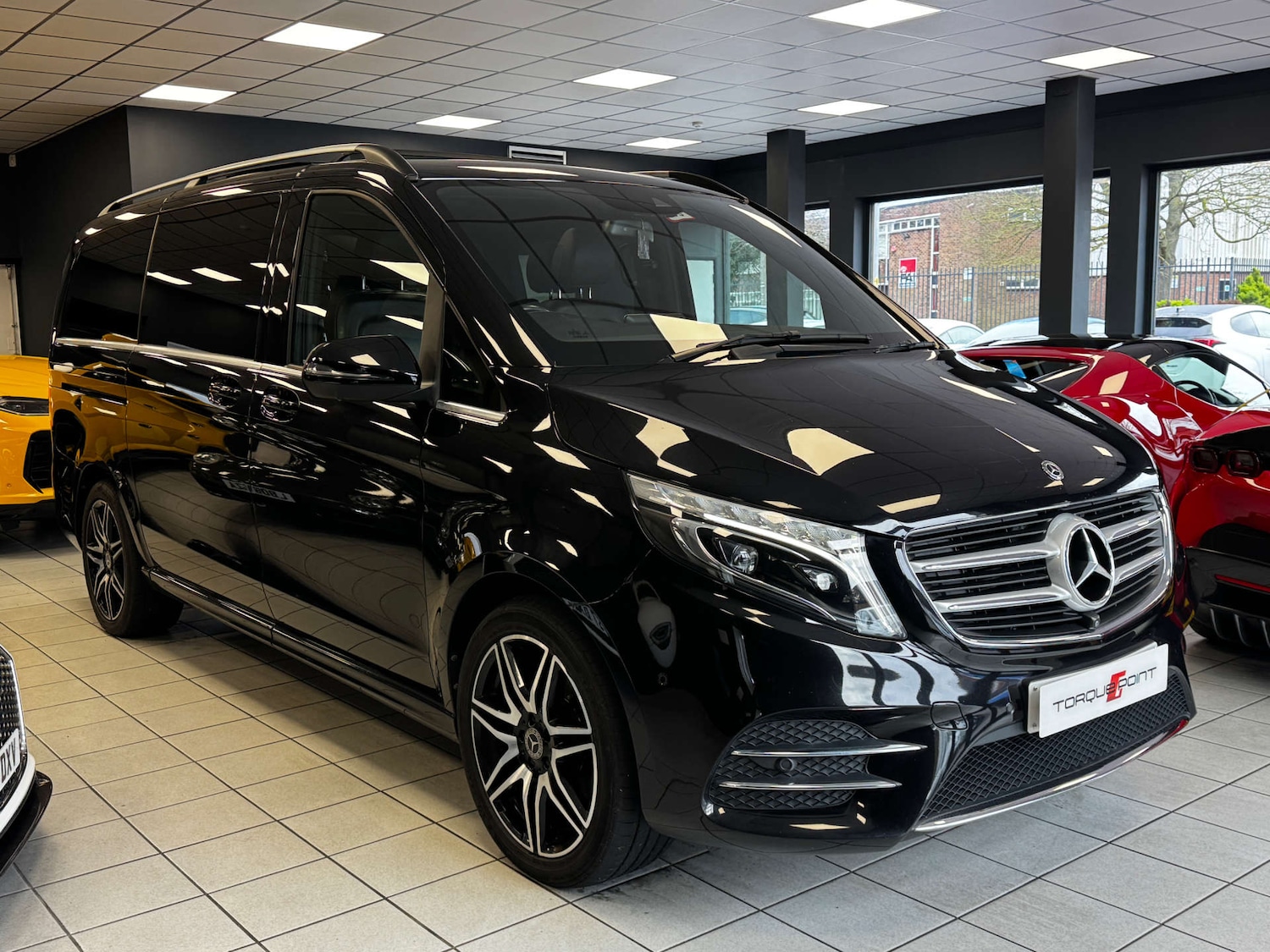 Used Mercedes-Benz V-Class 2019 for sale - 77395375: Photo 1