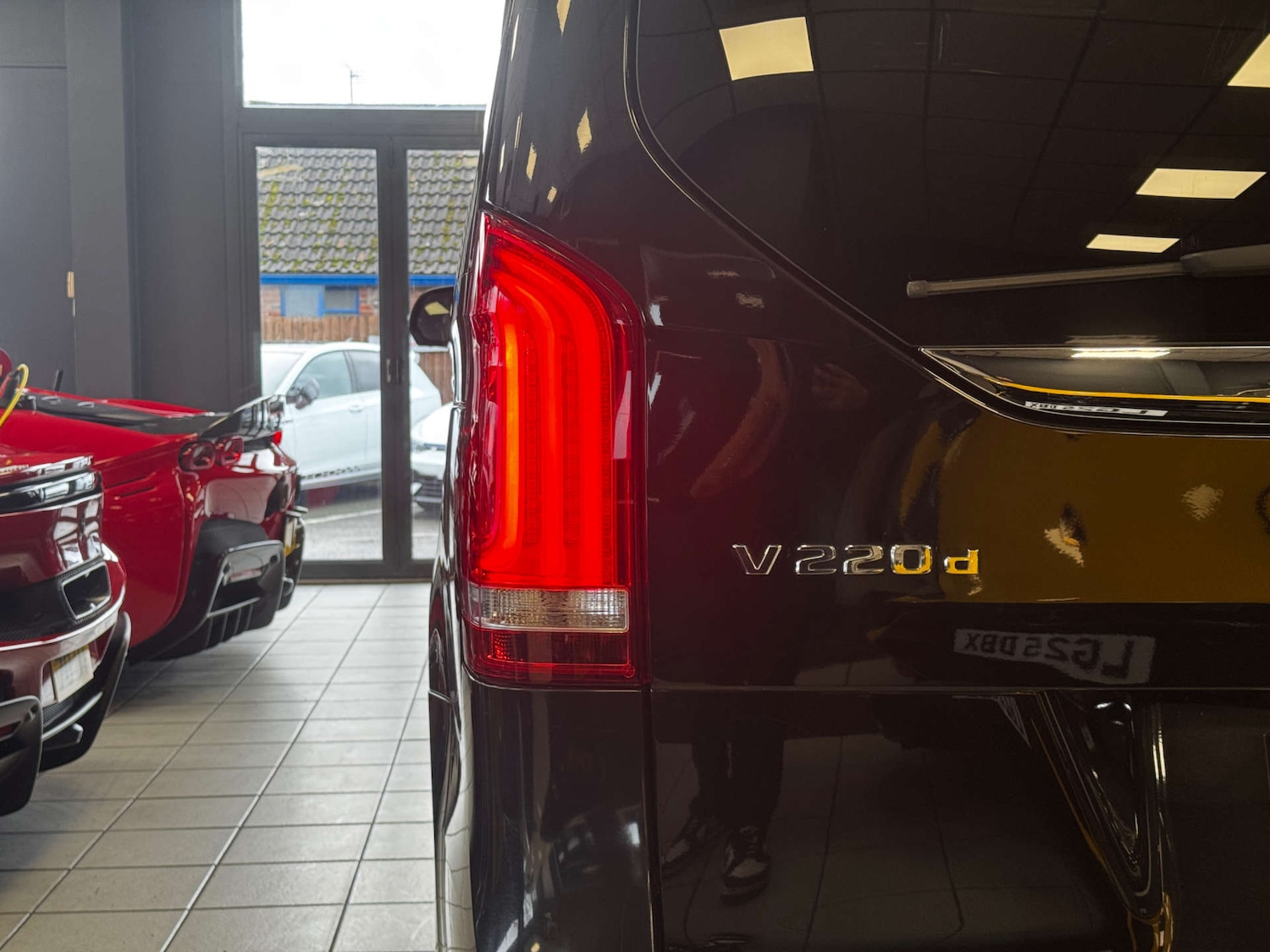 Used Mercedes-Benz V-Class 2019 for sale - 77395375: Photo 30