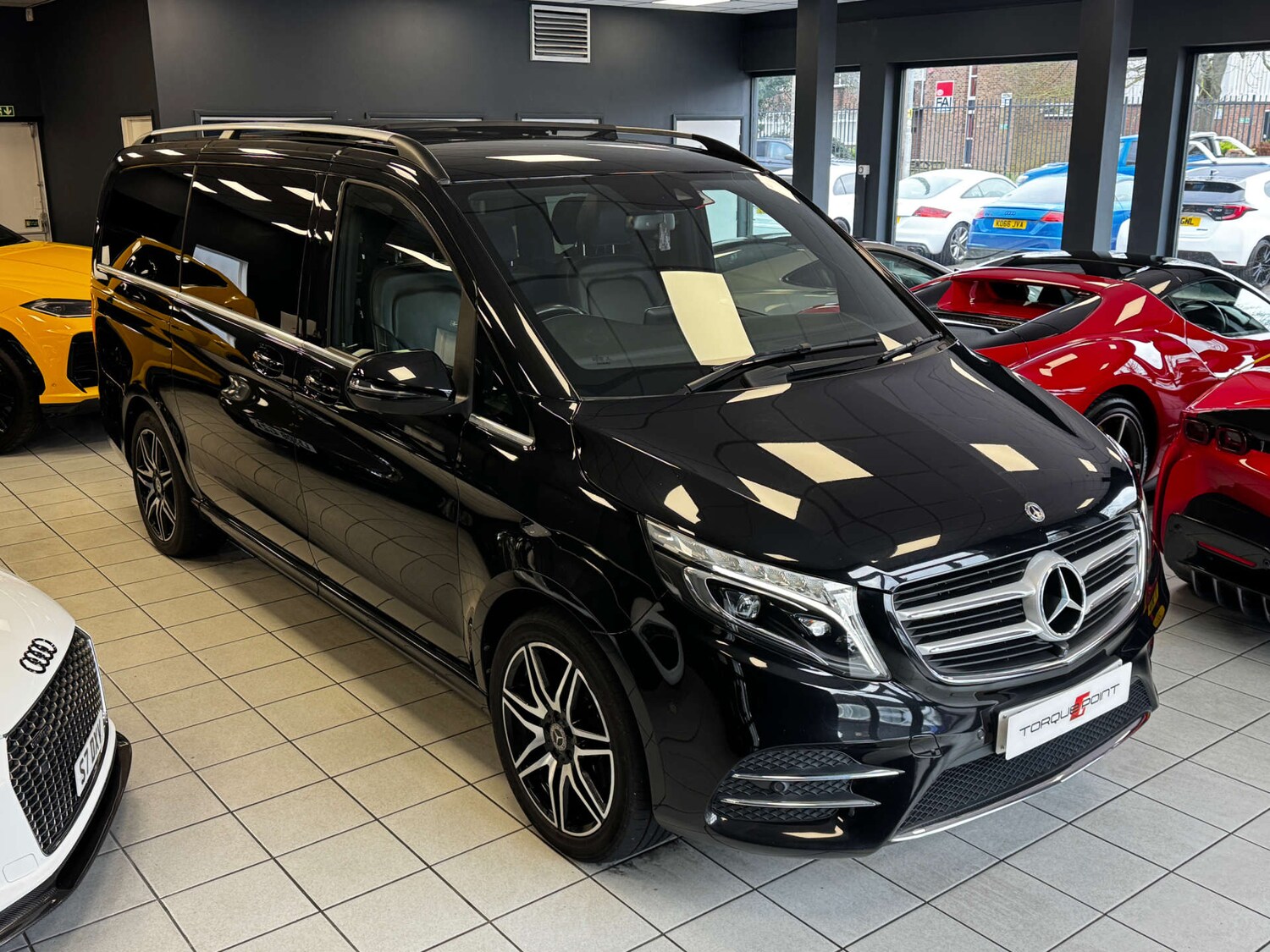 Used Mercedes-Benz V-Class 2019 for sale - 77395375: Photo 31