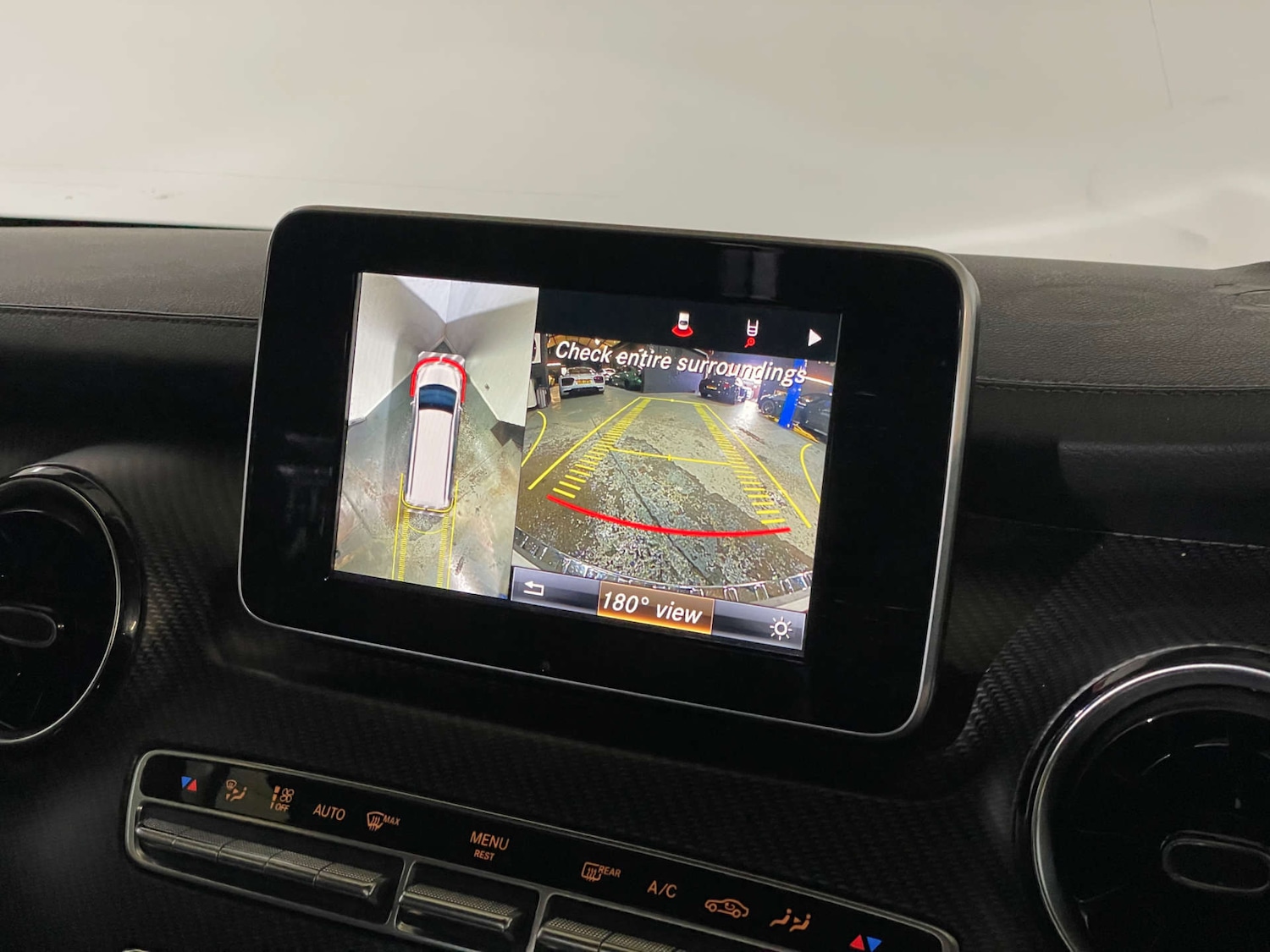 Used Mercedes-Benz V-Class 2019 for sale - 76174343: Photo 17