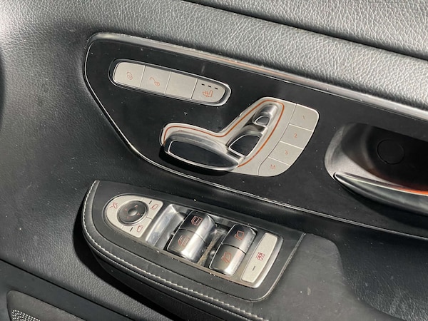 Used Mercedes-Benz V-Class 2019 for sale - 76174343: Photo 28
