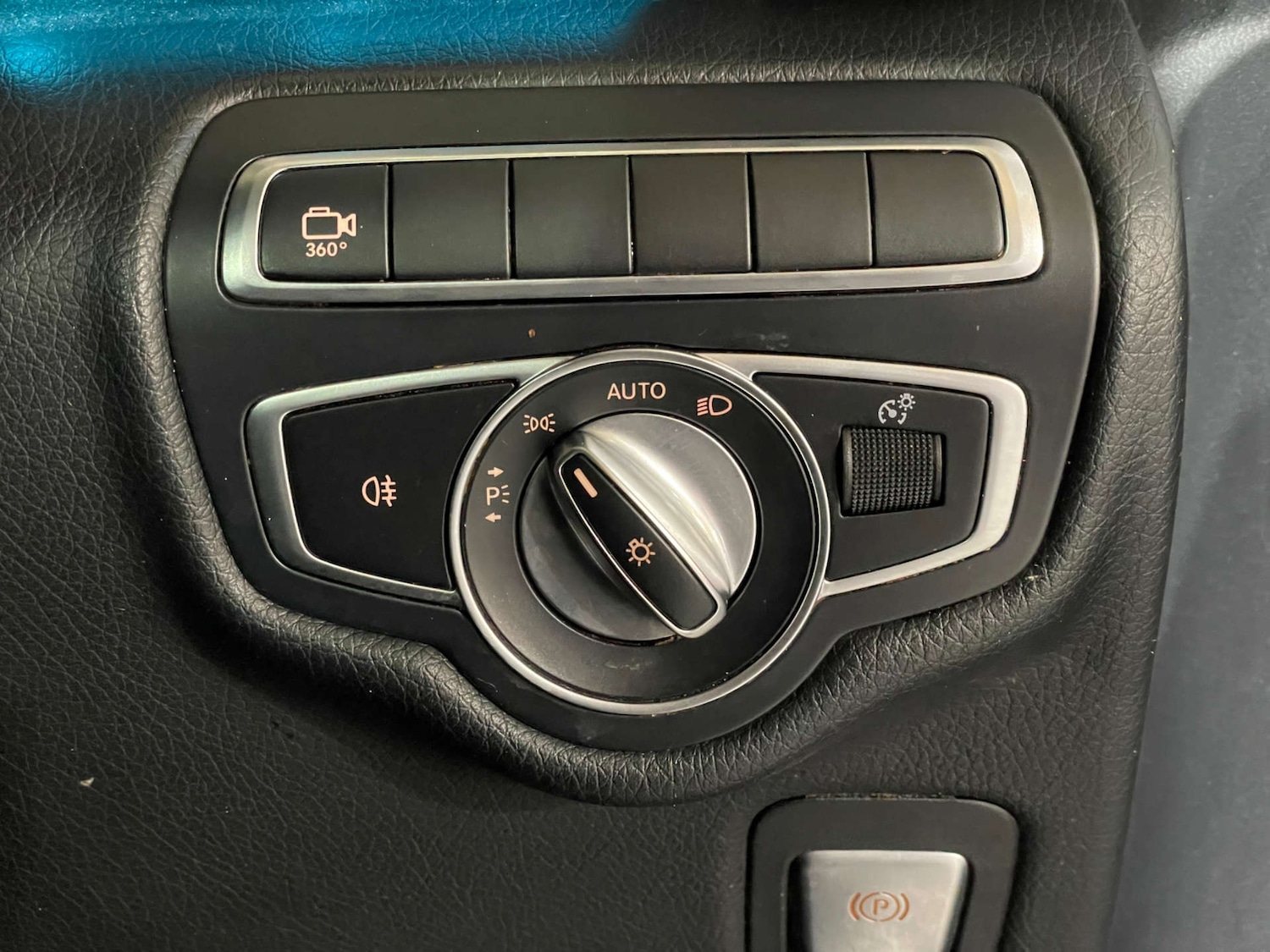 Used Mercedes-Benz V-Class 2019 for sale - 76174343: Photo 29