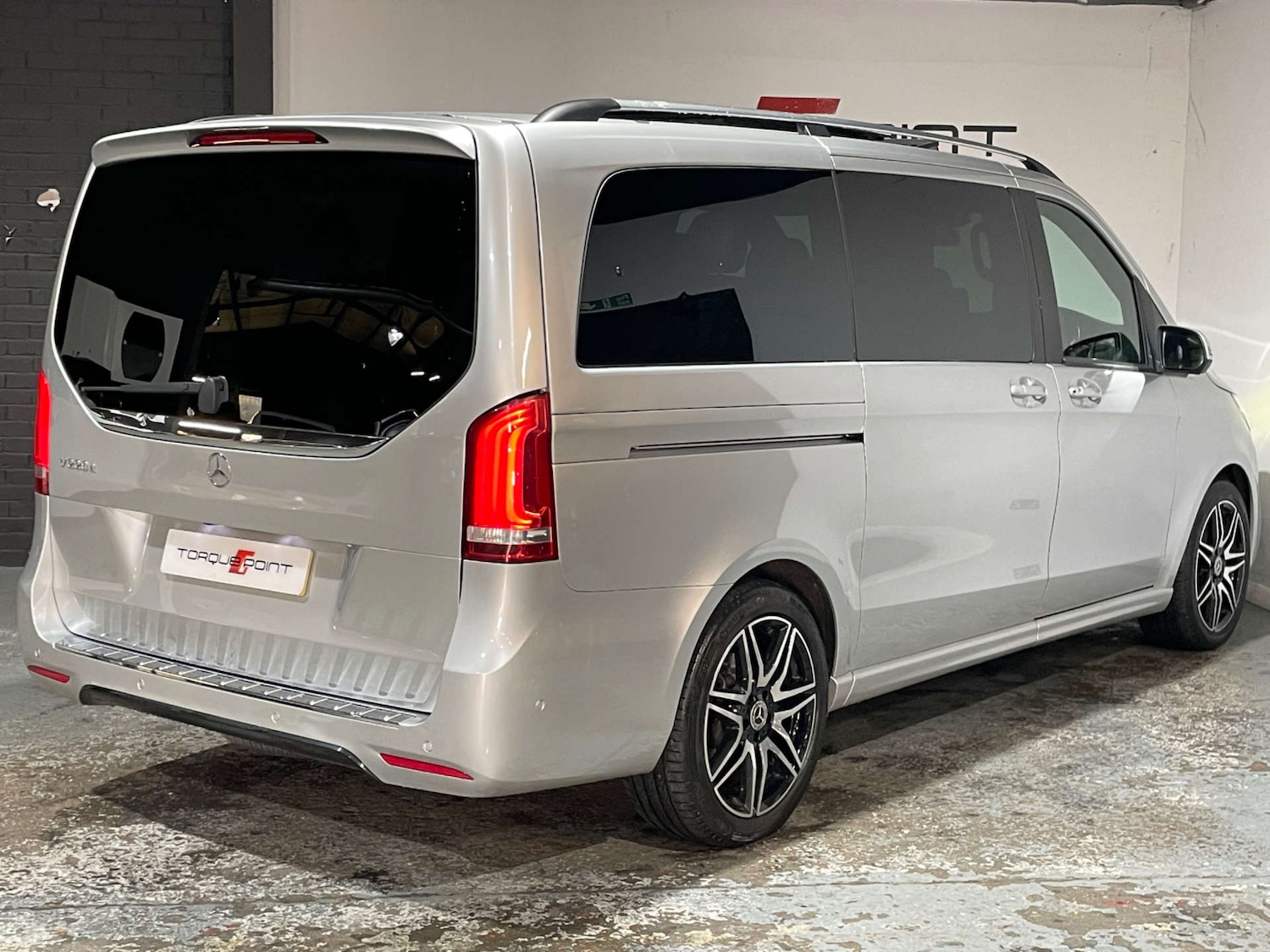 Used Mercedes-Benz V-Class 2019 for sale - 76174343: Photo 3