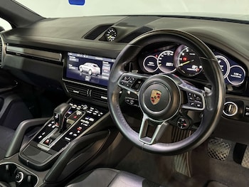 Used Porsche Cayenne 2020 for sale - 76144431: Photo 2