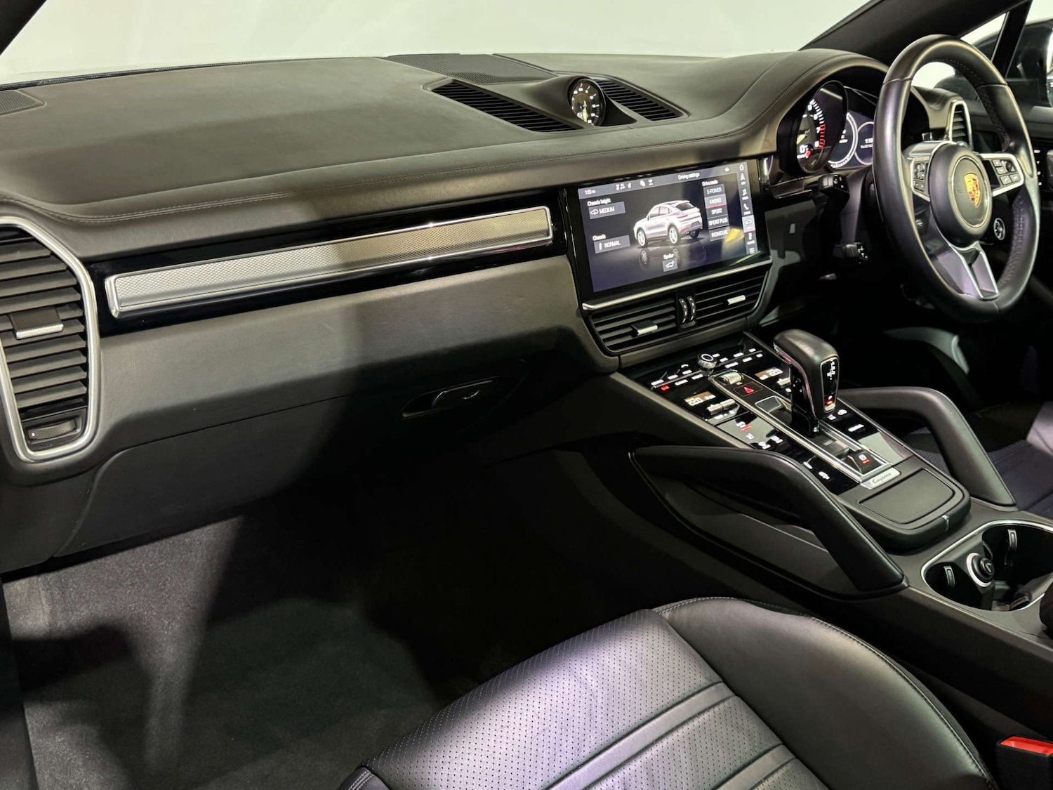 Used Porsche Cayenne 2020 for sale - 76144431: Photo 37