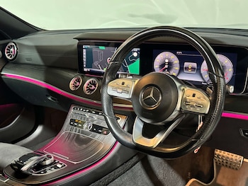Used Mercedes-Benz E-Class 2020 for sale - 76018446: Photo 2