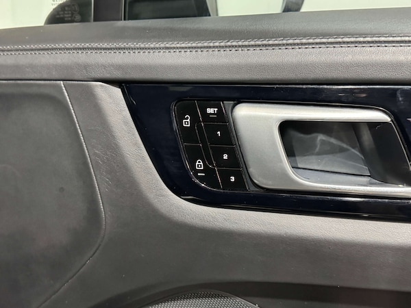 Used Porsche Cayenne 2020 for sale - 75663146: Photo 27