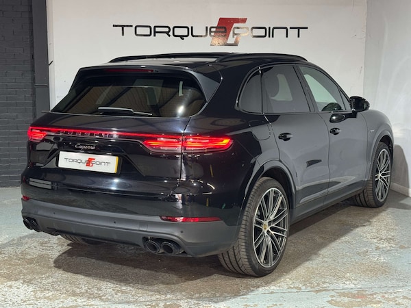 Used Porsche Cayenne 2020 for sale - 75663146: Photo 3