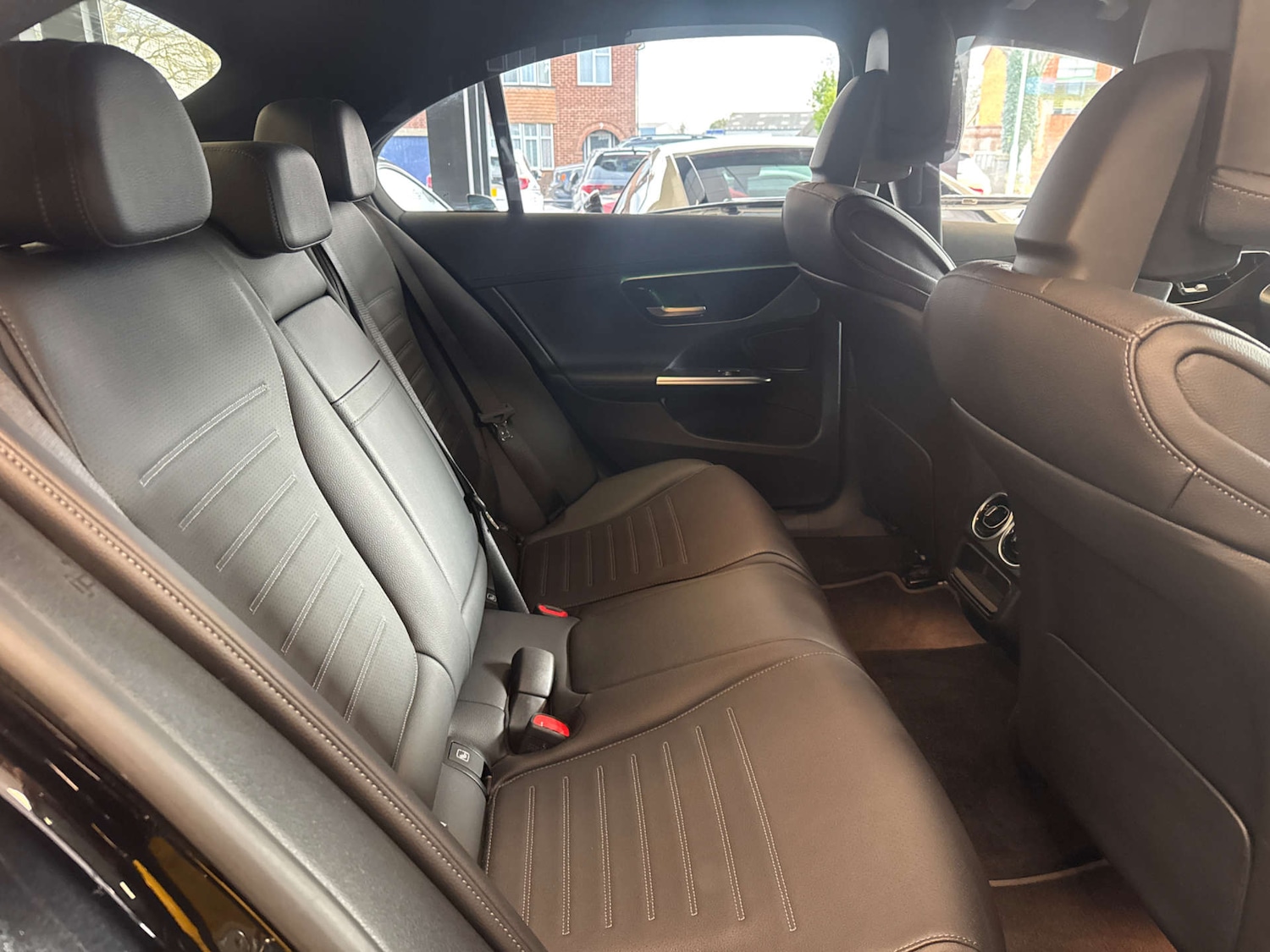 Used Mercedes-Benz C Class 2023 for sale - 76640018: Photo 10