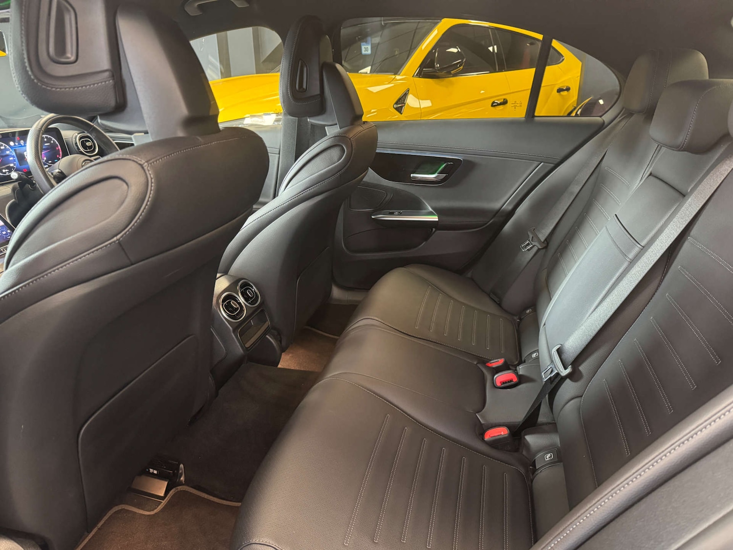 Used Mercedes-Benz C Class 2023 for sale - 76640018: Photo 11