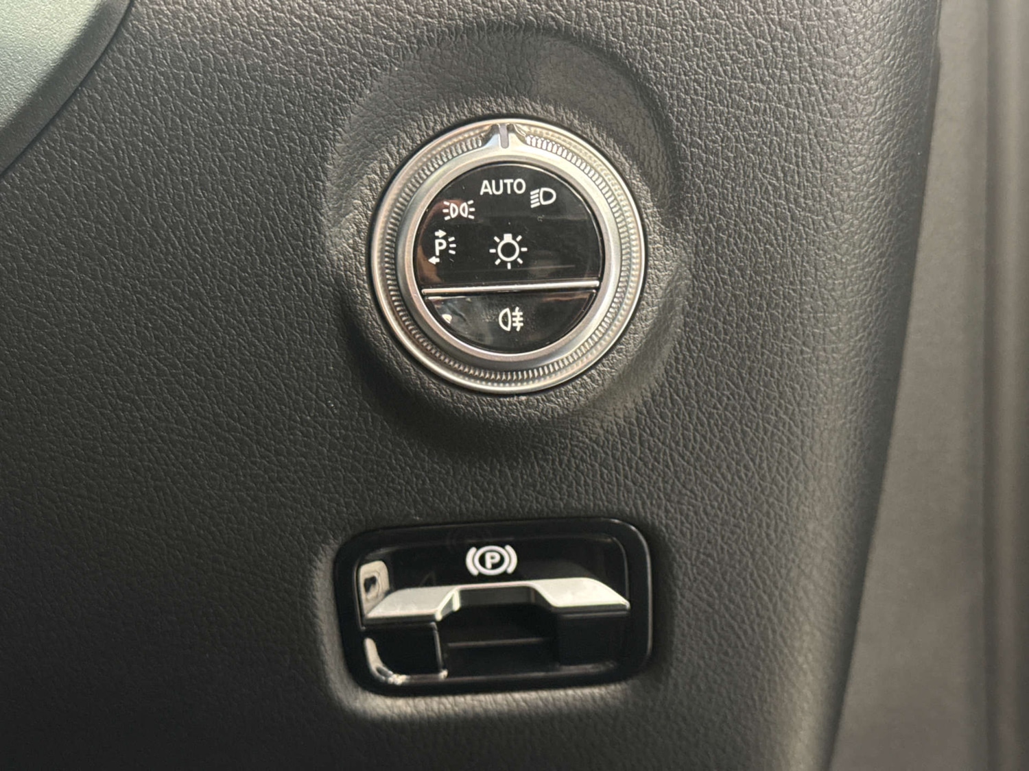 Used Mercedes-Benz C Class 2023 for sale - 76640018: Photo 31