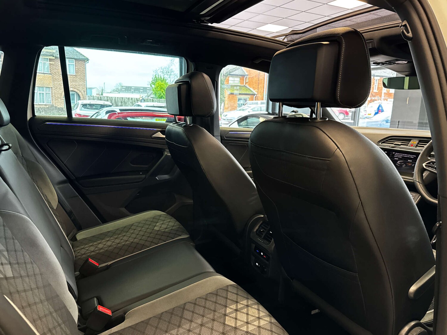 Used Volkswagen Tiguan 2021 for sale - 78140421: Photo 11