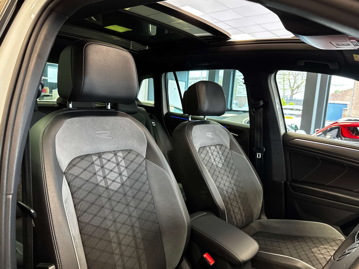 Used Volkswagen Tiguan 2021 for sale - 78140421: Photo 9