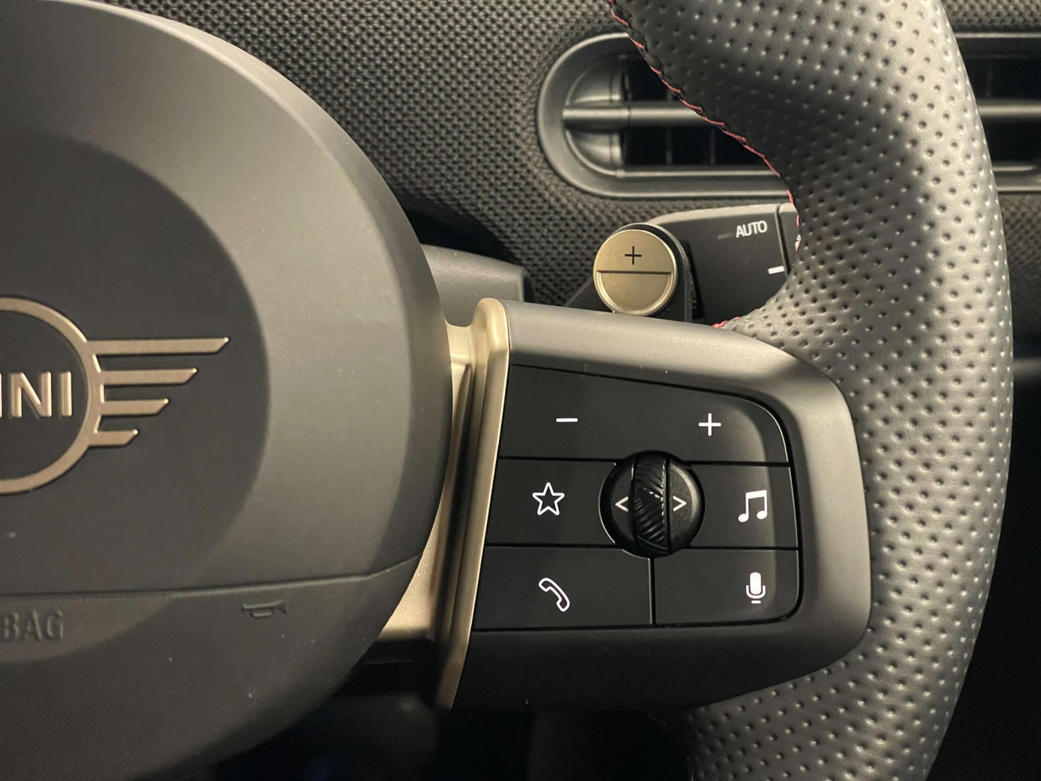 Used MINI Cooper 2024 for sale - 76666275: Photo 25