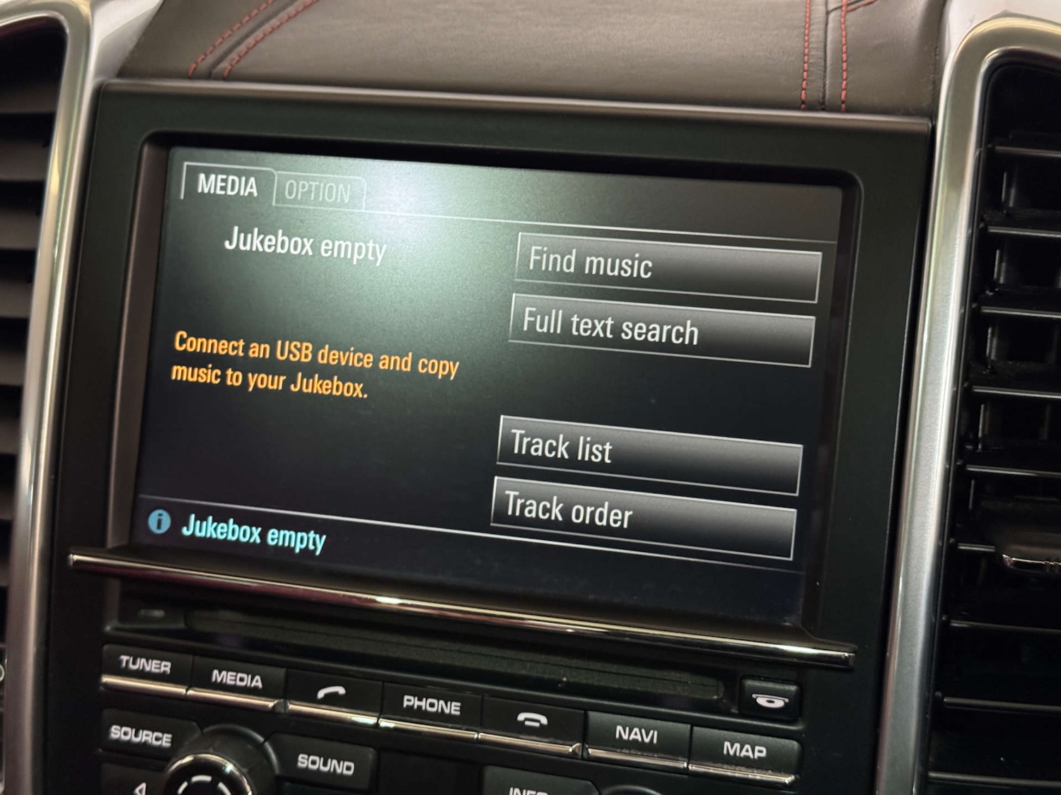 Used Porsche Cayenne 2015 for sale - 76601569: Photo 19