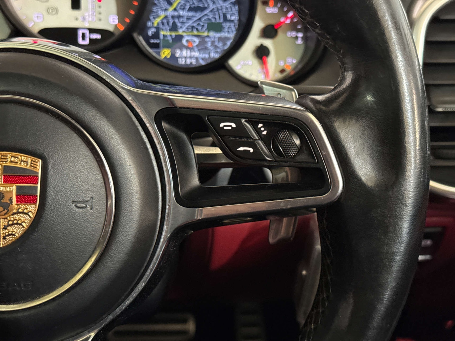 Used Porsche Cayenne 2015 for sale - 76601569: Photo 25