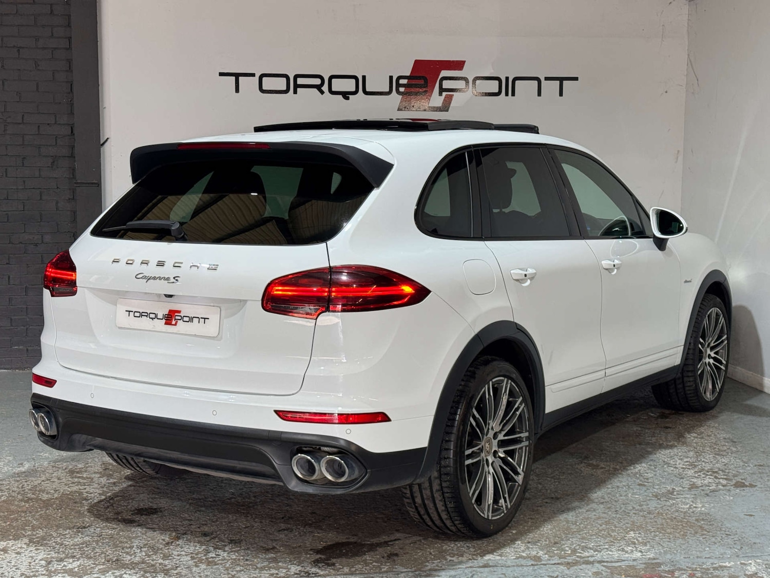 Used Porsche Cayenne 2015 for sale - 76601569: Photo 3