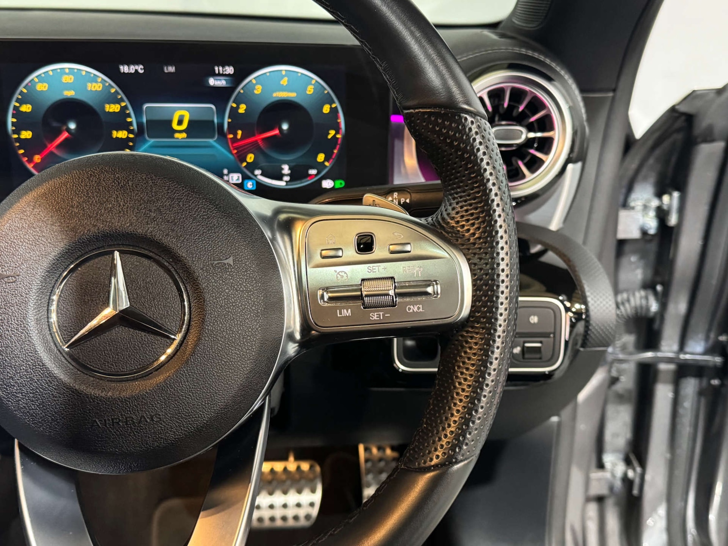 Used Mercedes-Benz CLA 2022 for sale - 76739840: Photo 23