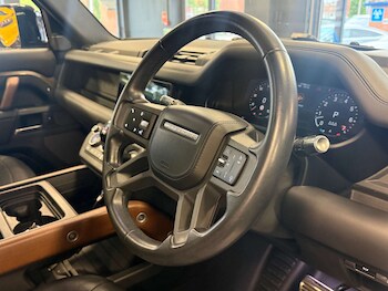 Used Land Rover Defender 2021 for sale - 78840077: Photo