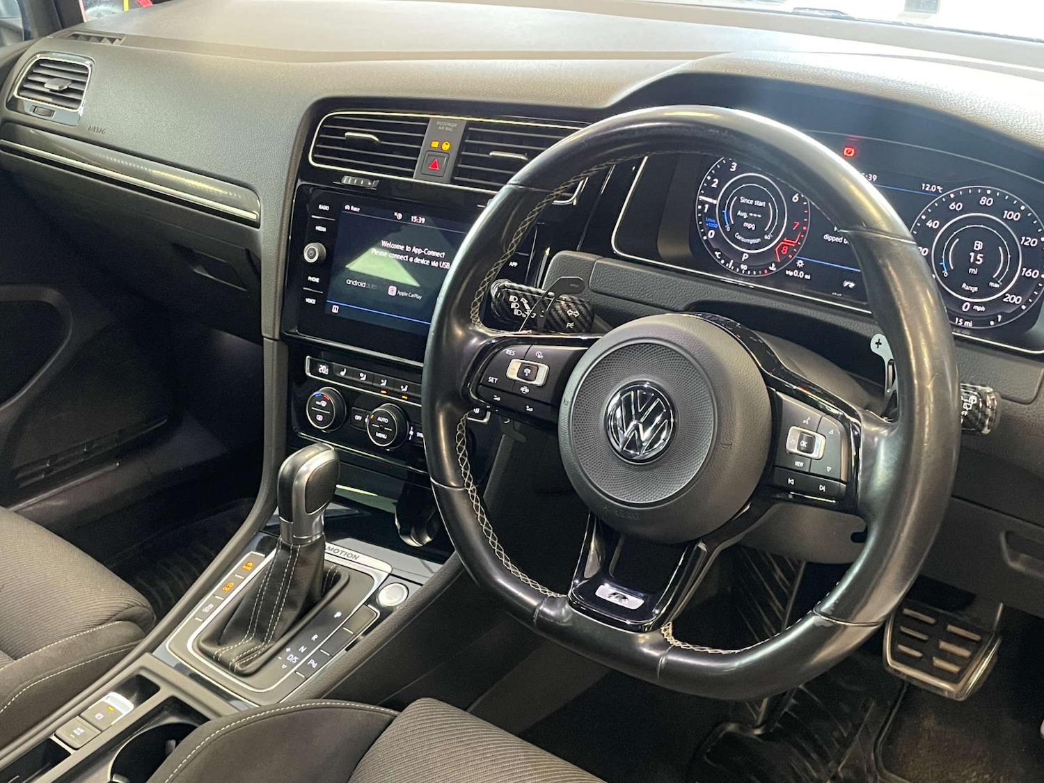 Used Volkswagen Golf 2019 for sale - 78213112: Photo 2