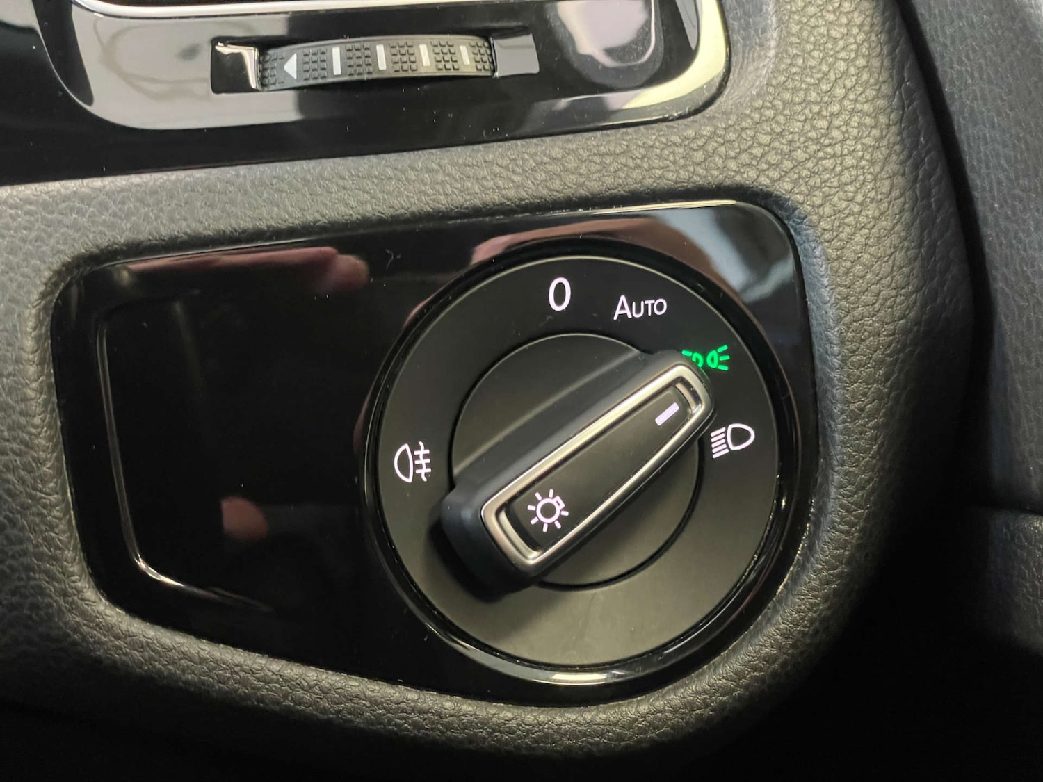 Used Volkswagen Golf 2019 for sale - 78213112: Photo 22