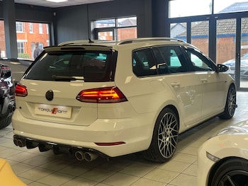 Used Volkswagen Golf 2019 for sale - 78213112: Photo