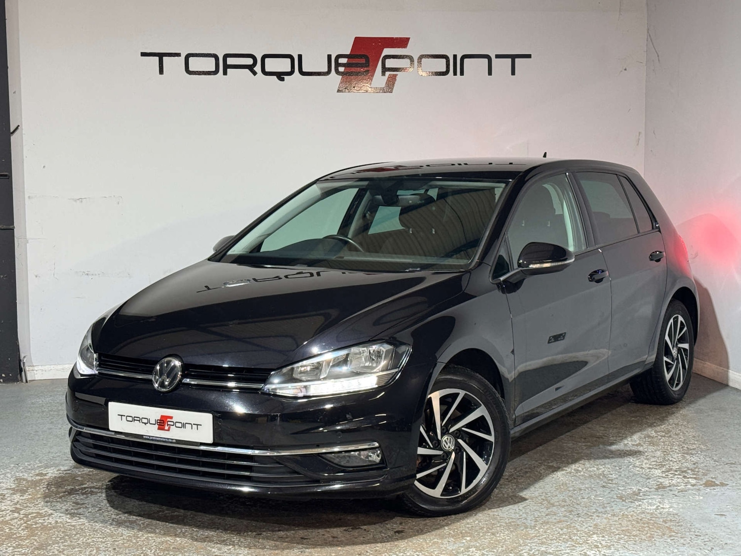 Used Volkswagen Golf 2019 for sale - 76314081: Photo 1