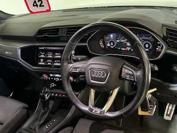 Used Audi Q3 2020 for sale - 75210159: Photo