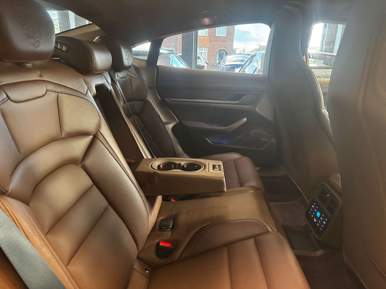 Used Porsche Taycan 2020 for sale - 77227834: Photo 11