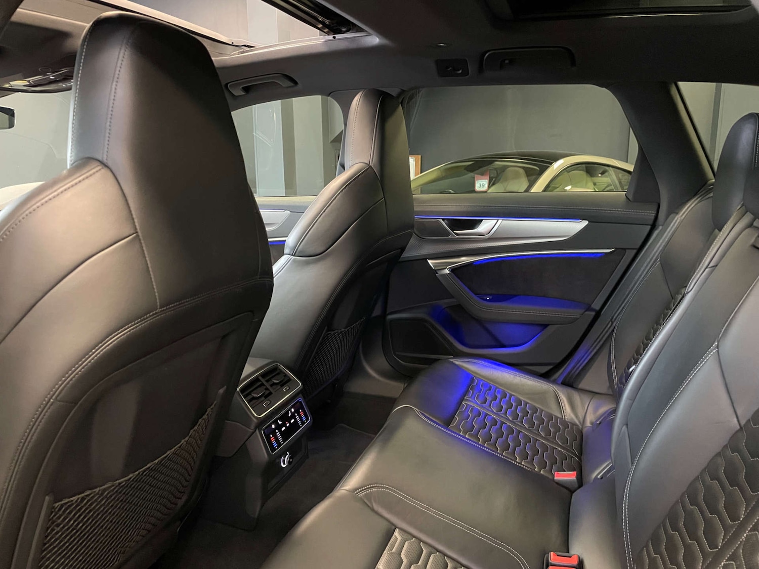 Used Audi RS6 2020 for sale - 78016439: Photo 18