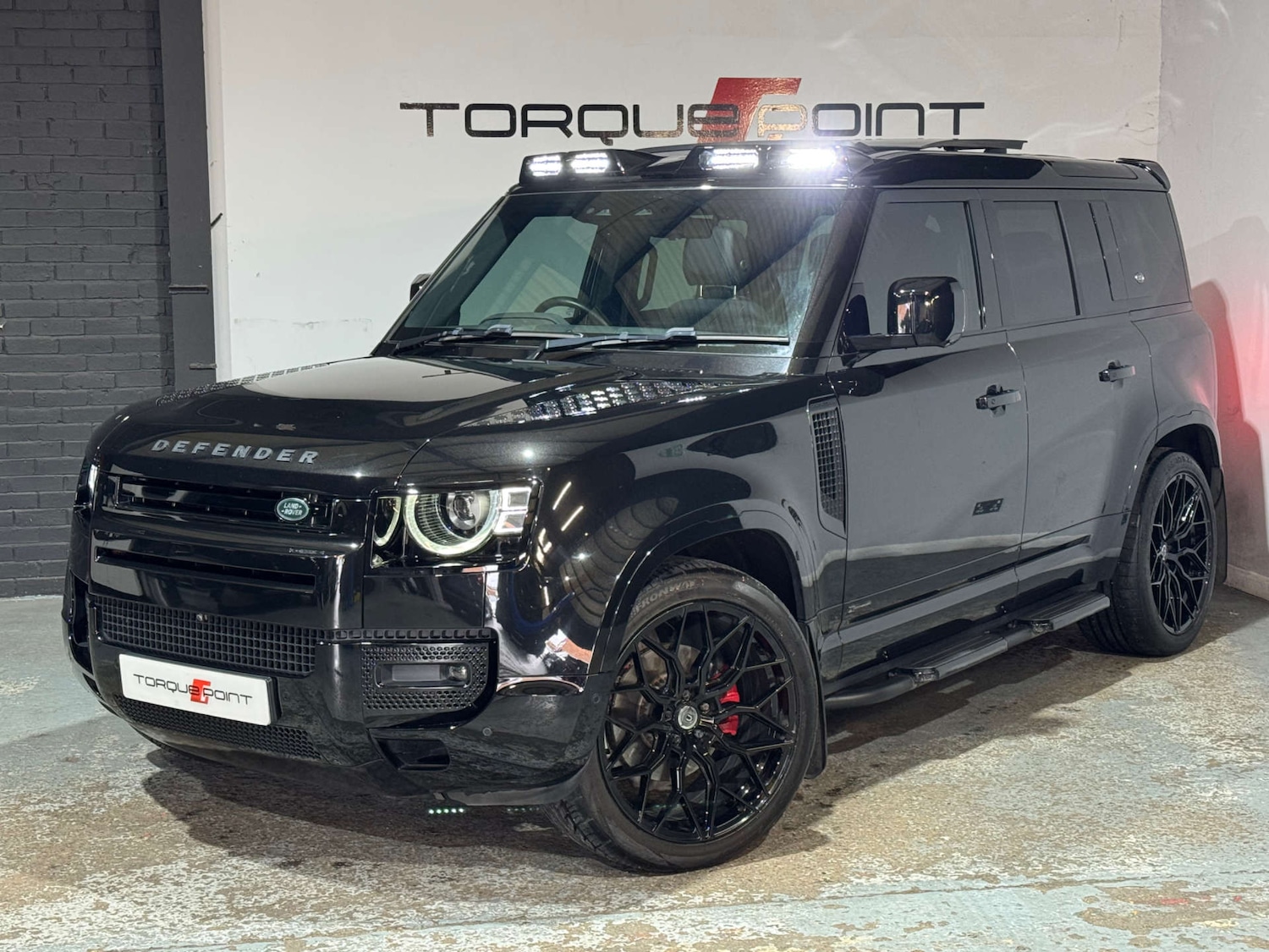 Used Land Rover Defender 2021 for sale - 76064569: Photo 1