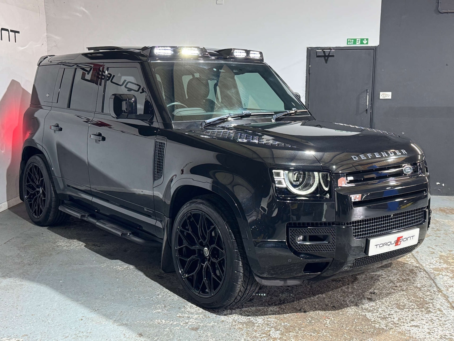 Used Land Rover Defender 2021 for sale - 76064569: Photo 8